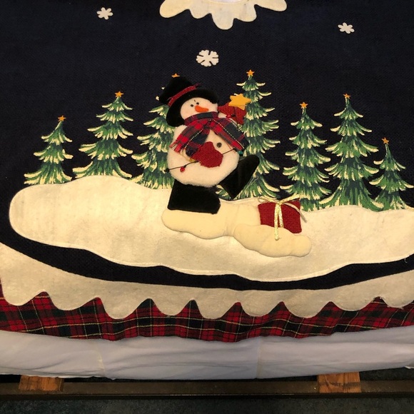 Dan Dee Collectors Choice Vintage 52" Snowman 3-D Appliqué Tree Skirt - Picture 1 of 8